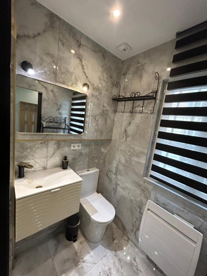 Loft 5 Places With View On Eiffel Tower Parigi